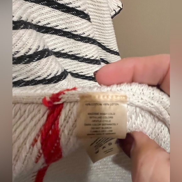 Margaret O’Leary Oversized Blanket Stitch Poncho, size 1 (small) - Picture 7 of 7